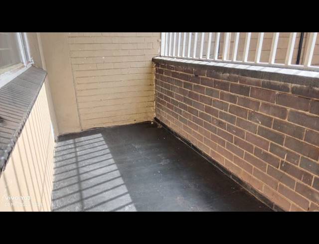 2 BEDROOM APARTMENT FOR SALE IN JOHANNESBURG CENTRAL